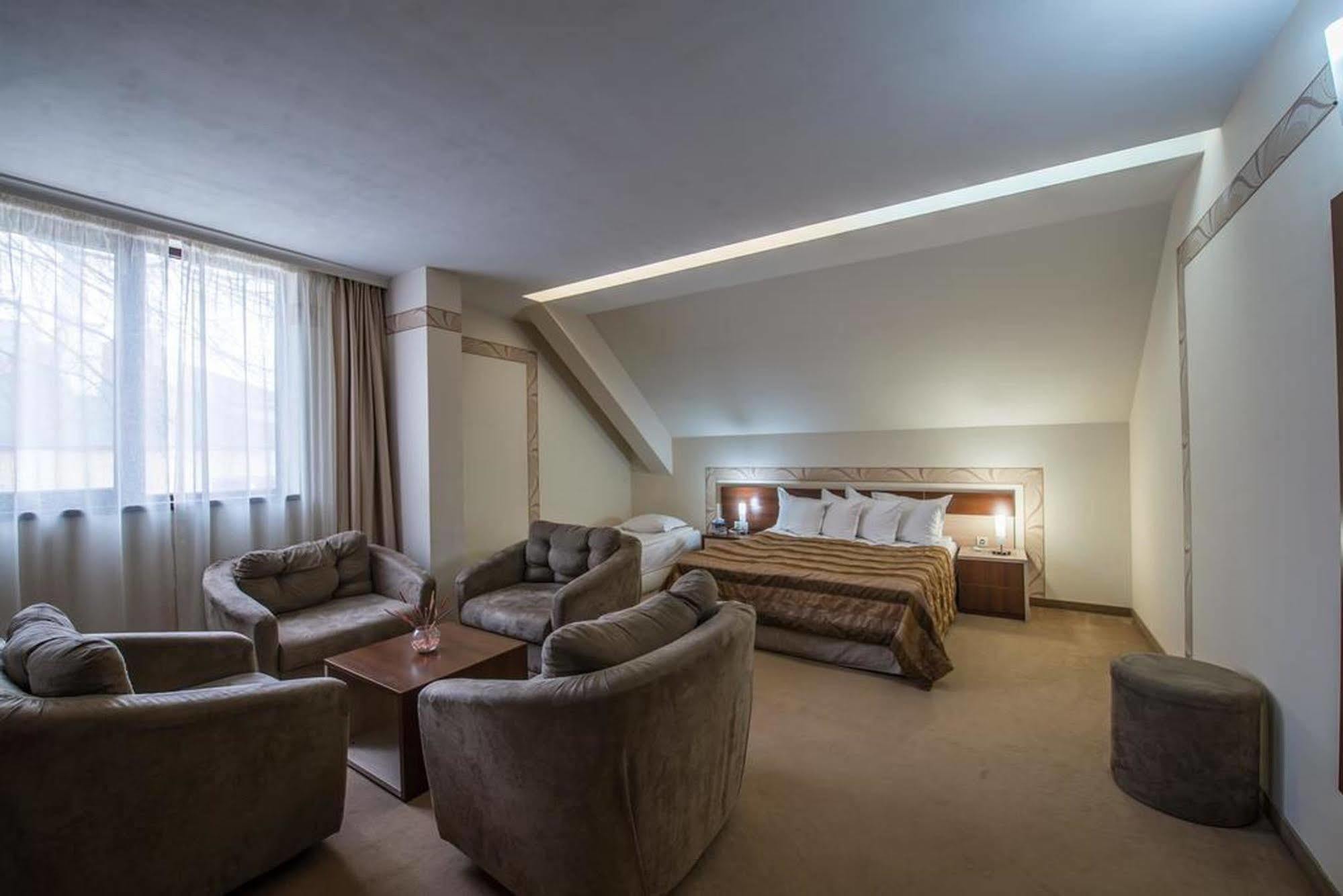 Hugo Hotel Varna Eksteriør bilde