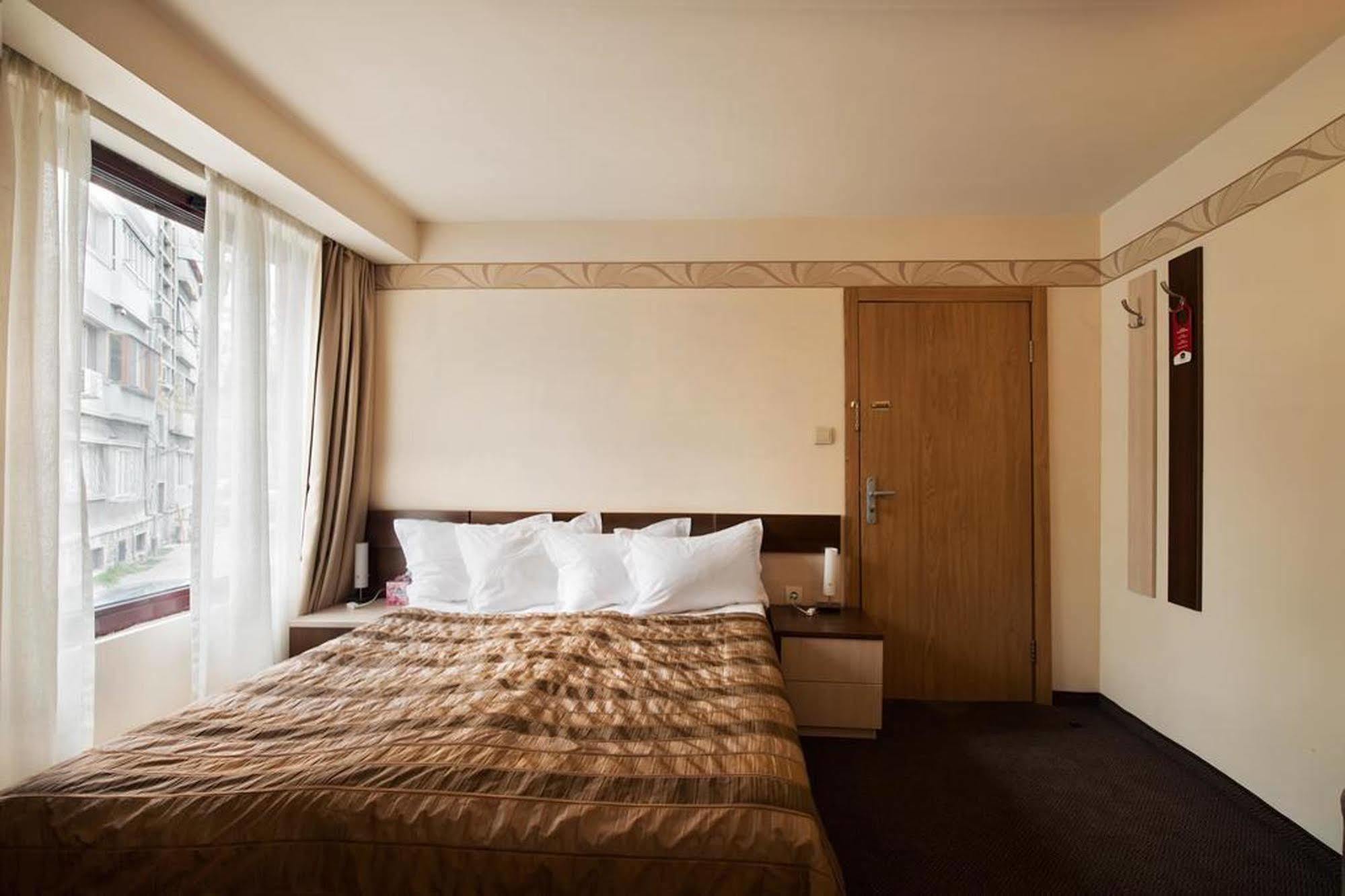 Hugo Hotel Varna Eksteriør bilde